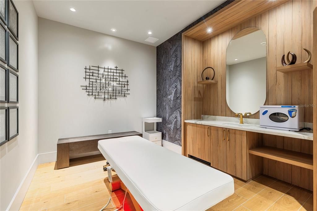 For Rent: $5,500 (2 beds, 2 baths, 1339 Square Feet)