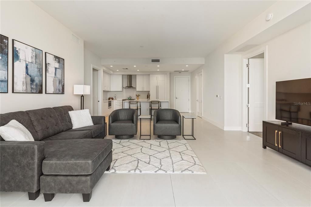 For Rent: $5,500 (2 beds, 2 baths, 1339 Square Feet)