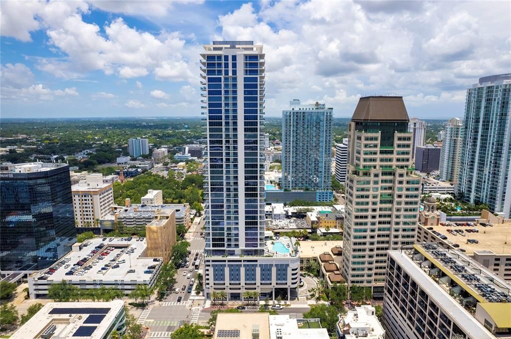 For Rent: $5,500 (2 beds, 2 baths, 1339 Square Feet)