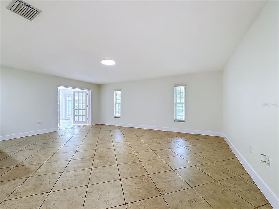 En Venta: $649,999 (3 camas, 2 baños, 1814 Pies cuadrados)