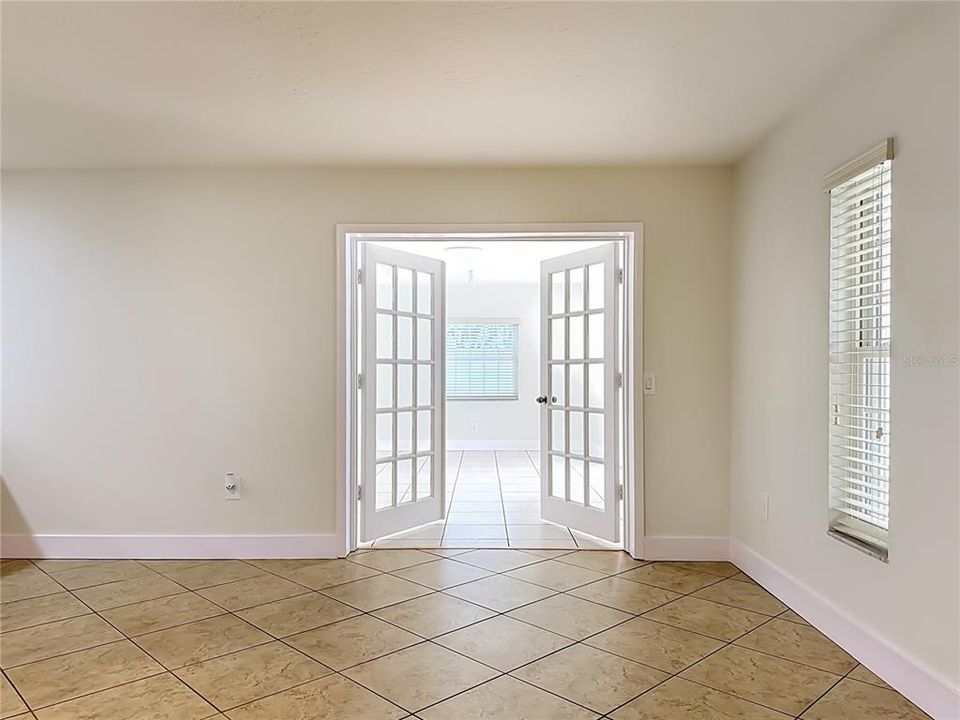 En Venta: $649,999 (3 camas, 2 baños, 1814 Pies cuadrados)