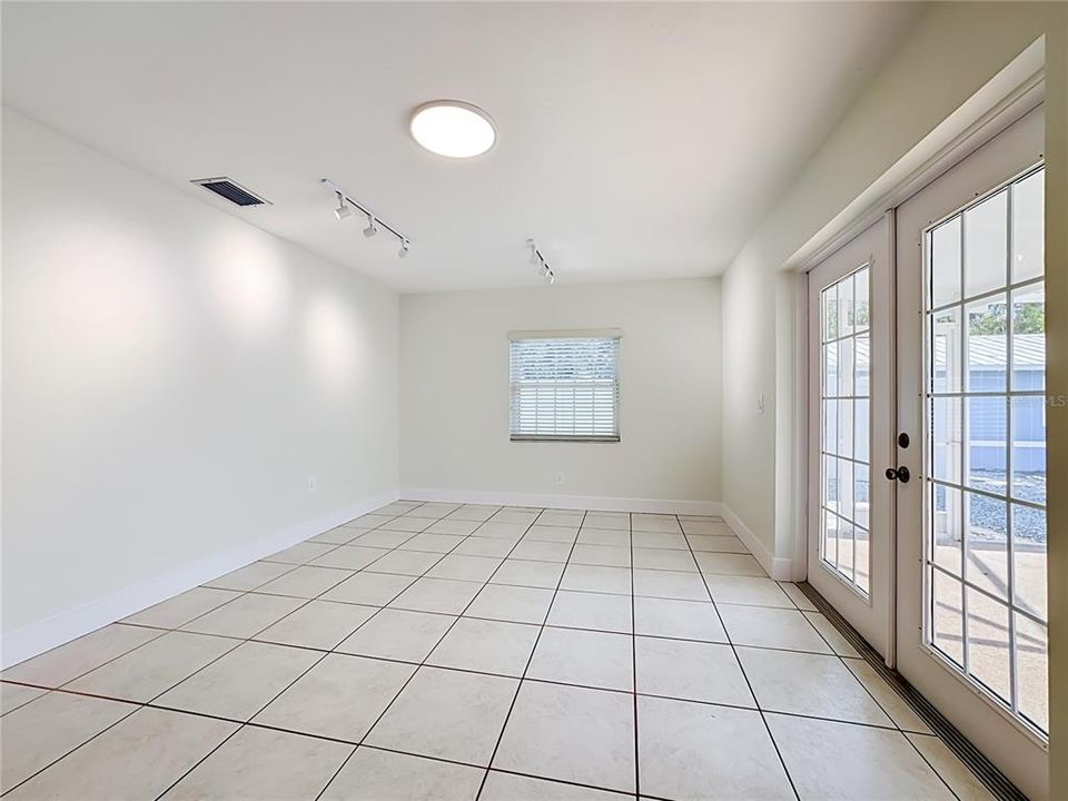 En Venta: $649,999 (3 camas, 2 baños, 1814 Pies cuadrados)