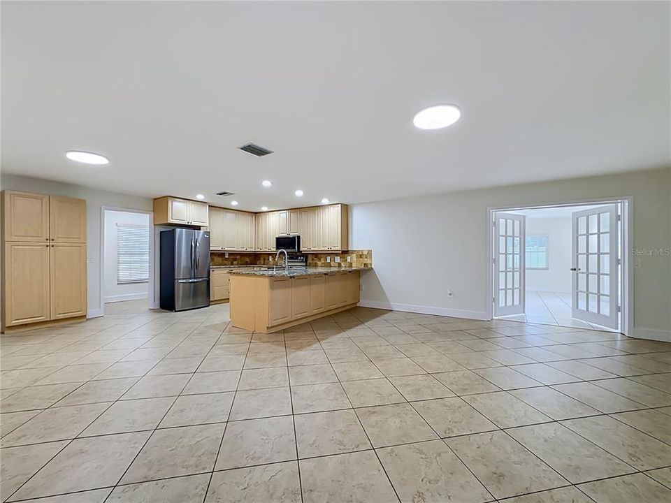 En Venta: $649,999 (3 camas, 2 baños, 1814 Pies cuadrados)