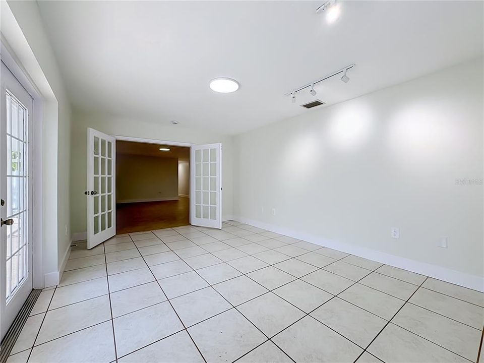 En Venta: $649,999 (3 camas, 2 baños, 1814 Pies cuadrados)