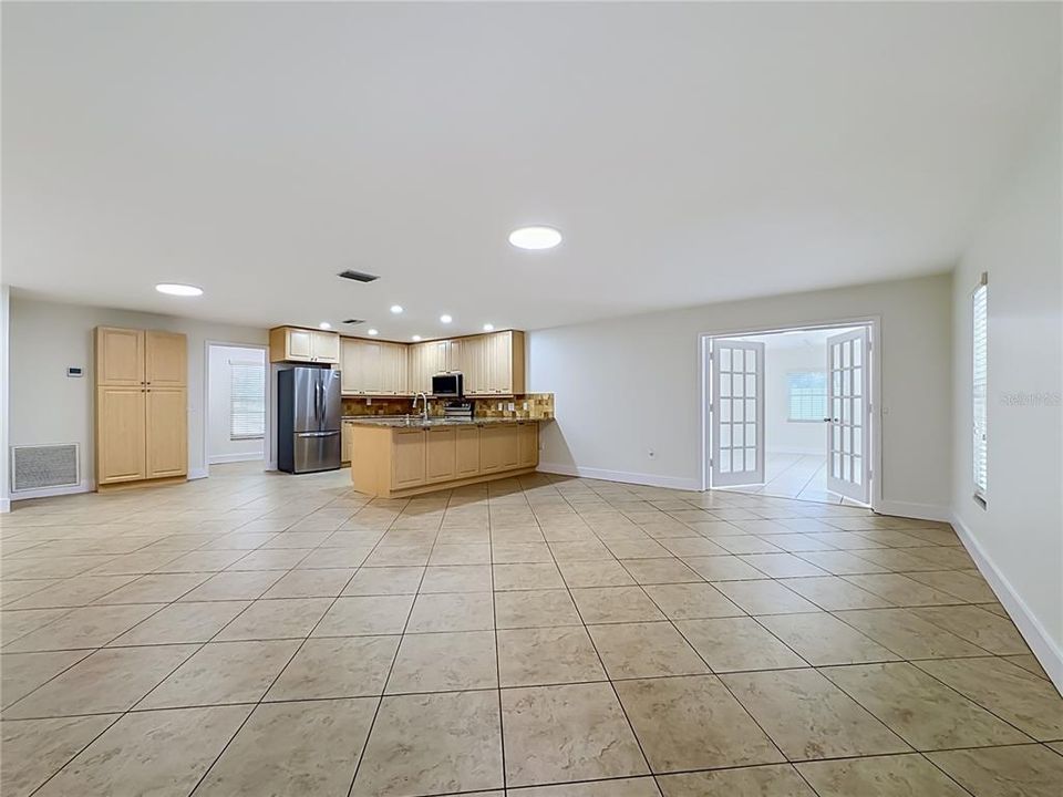 En Venta: $649,999 (3 camas, 2 baños, 1814 Pies cuadrados)