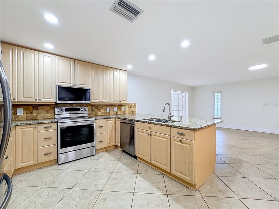 En Venta: $649,999 (3 camas, 2 baños, 1814 Pies cuadrados)