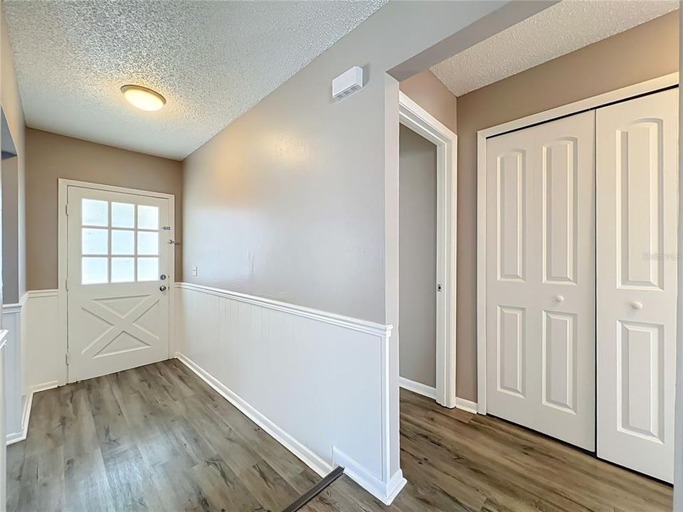 На продажу: $359,900 (3 спален, 2 ванн, 1611 Квадратных фут)
