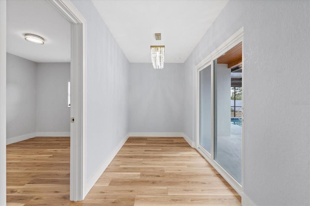 En Venta: $369,900 (3 camas, 2 baños, 1467 Pies cuadrados)