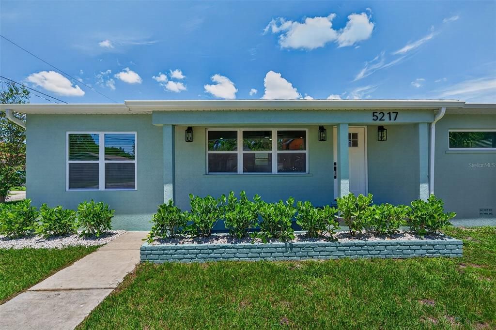 En Venta: $659,000 (4 camas, 3 baños, 1963 Pies cuadrados)