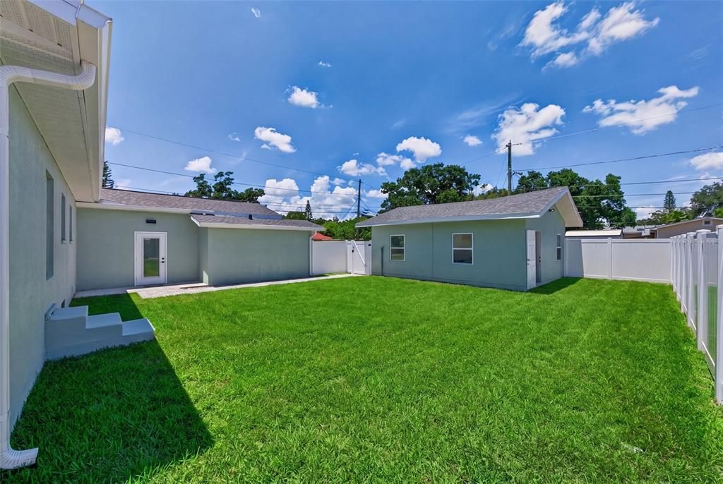 En Venta: $659,000 (4 camas, 3 baños, 1963 Pies cuadrados)