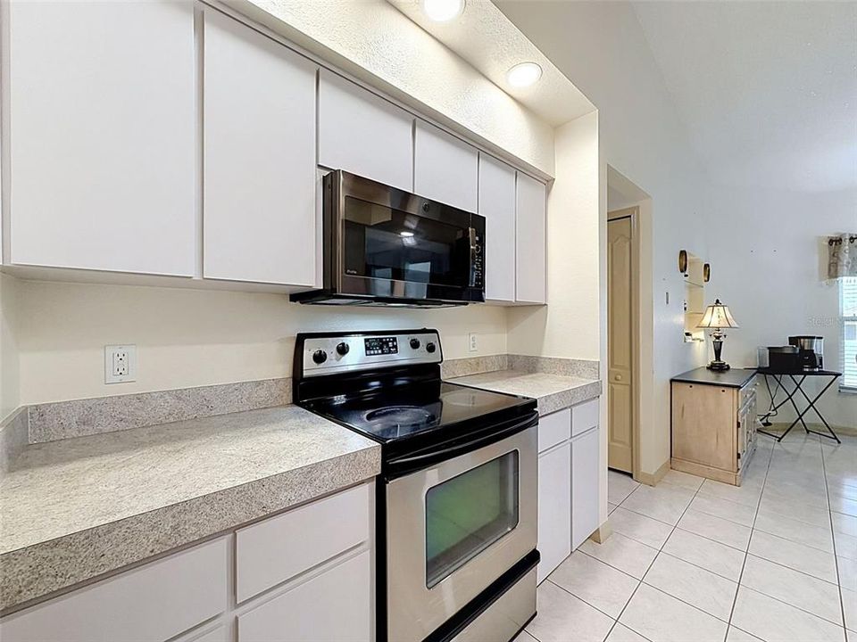 For Sale: $385,000 (3 beds, 2 baths, 1508 Square Feet)
