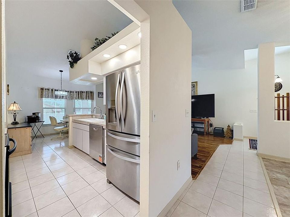 For Sale: $385,000 (3 beds, 2 baths, 1508 Square Feet)