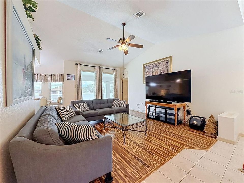 For Sale: $385,000 (3 beds, 2 baths, 1508 Square Feet)