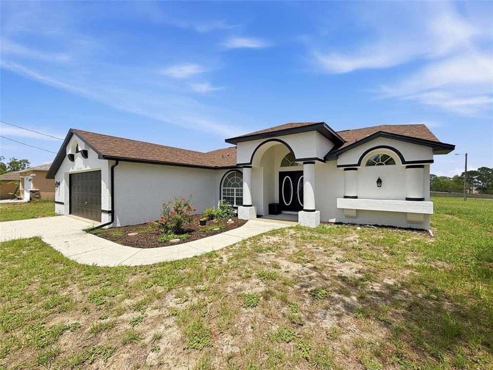 For Sale: $385,000 (3 beds, 2 baths, 1508 Square Feet)