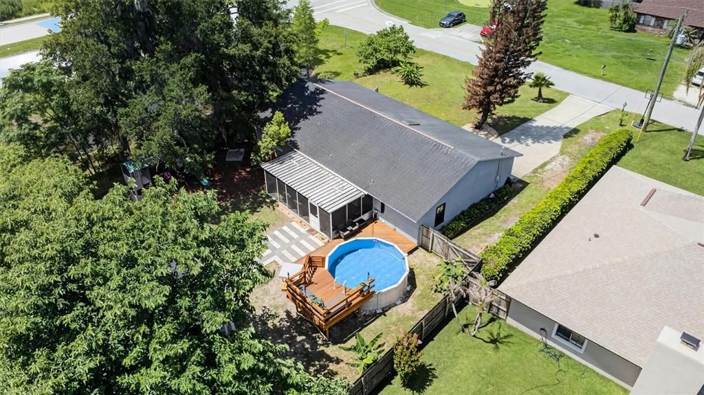 На продажу: $299,900 (3 спален, 2 ванн, 1378 Квадратных фут)