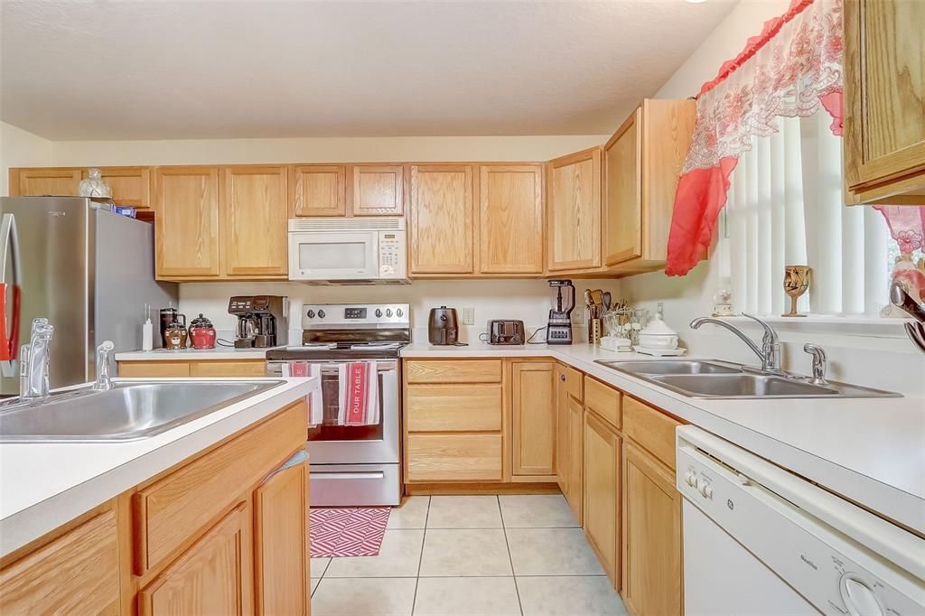 На продажу: $479,995 (4 спален, 3 ванн, 3009 Квадратных фут)