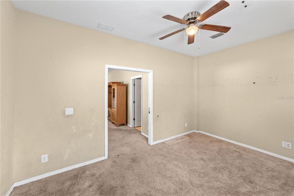 For Sale: $469,990 (4 beds, 3 baths, 3270 Square Feet)