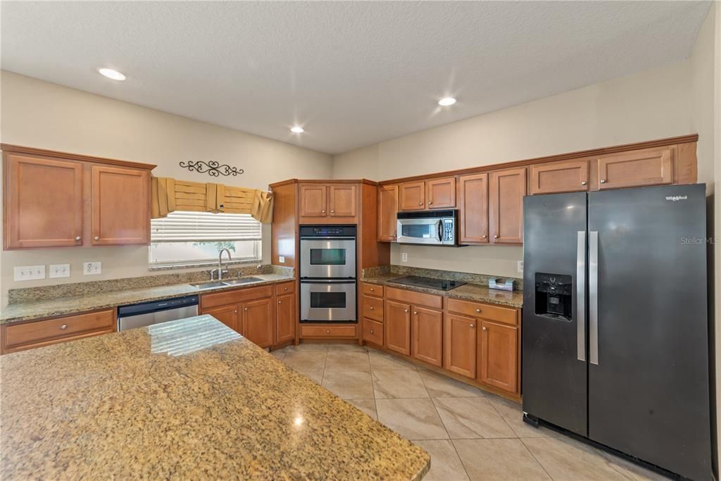 For Sale: $469,990 (4 beds, 3 baths, 3270 Square Feet)