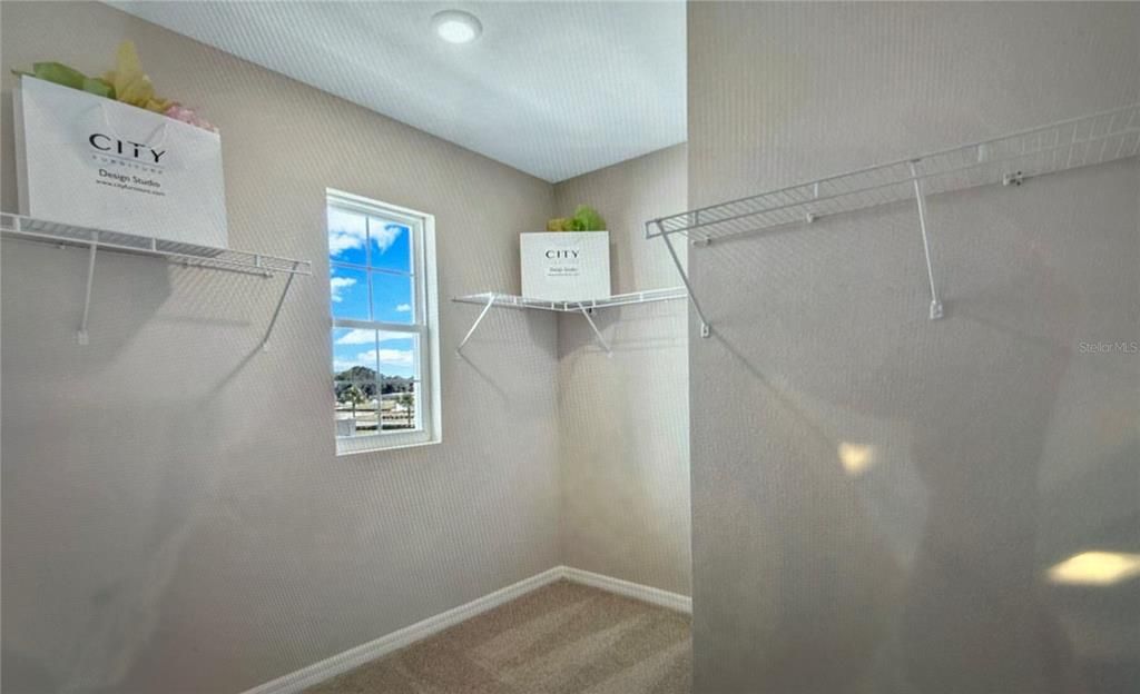 В аренду: $3,800 (5 спален, 3 ванн, 2470 Квадратных фут)