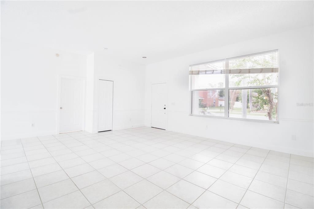 В аренду: $2,900 (4 спален, 2 ванн, 2157 Квадратных фут)