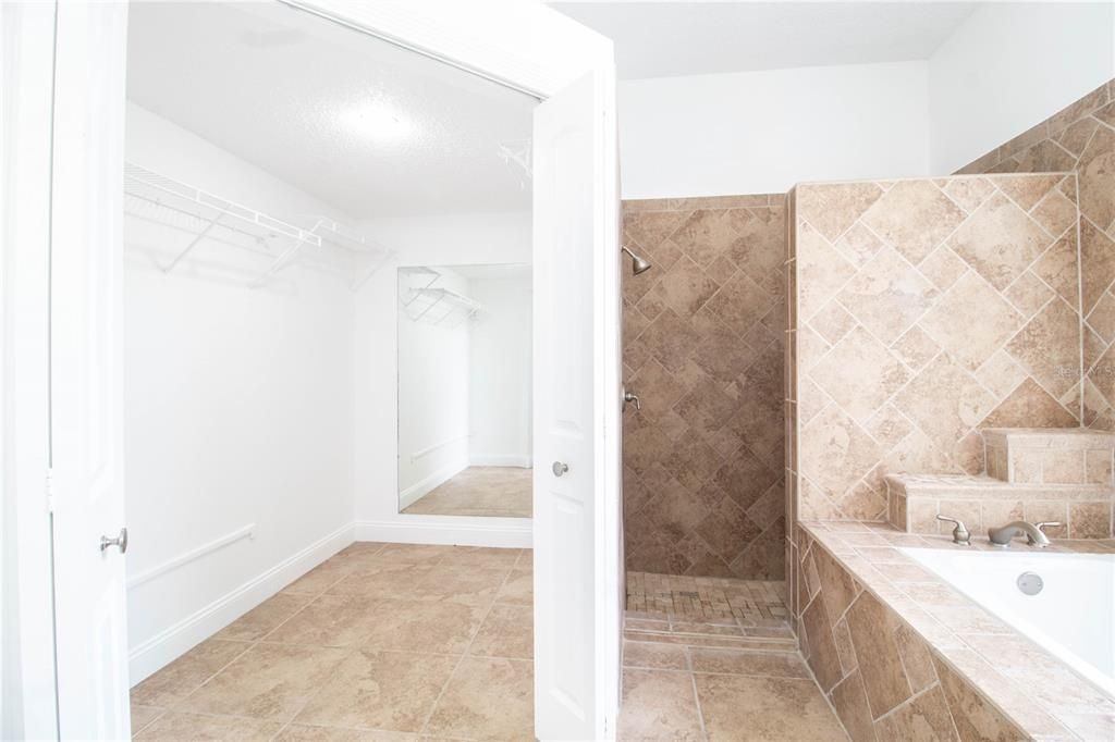 В аренду: $2,900 (4 спален, 2 ванн, 2157 Квадратных фут)