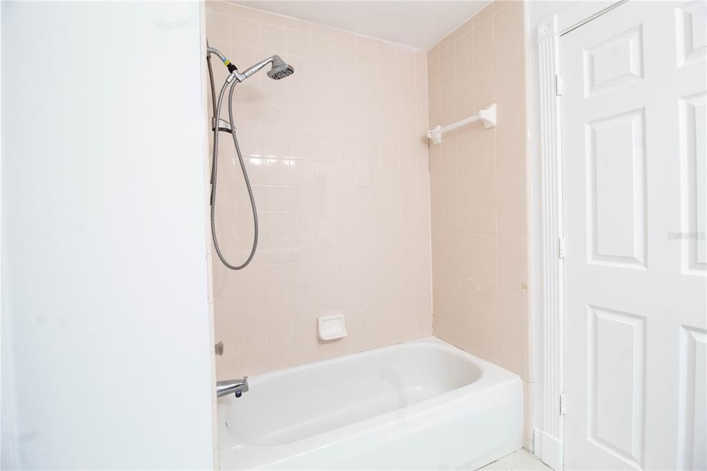В аренду: $2,900 (4 спален, 2 ванн, 2157 Квадратных фут)