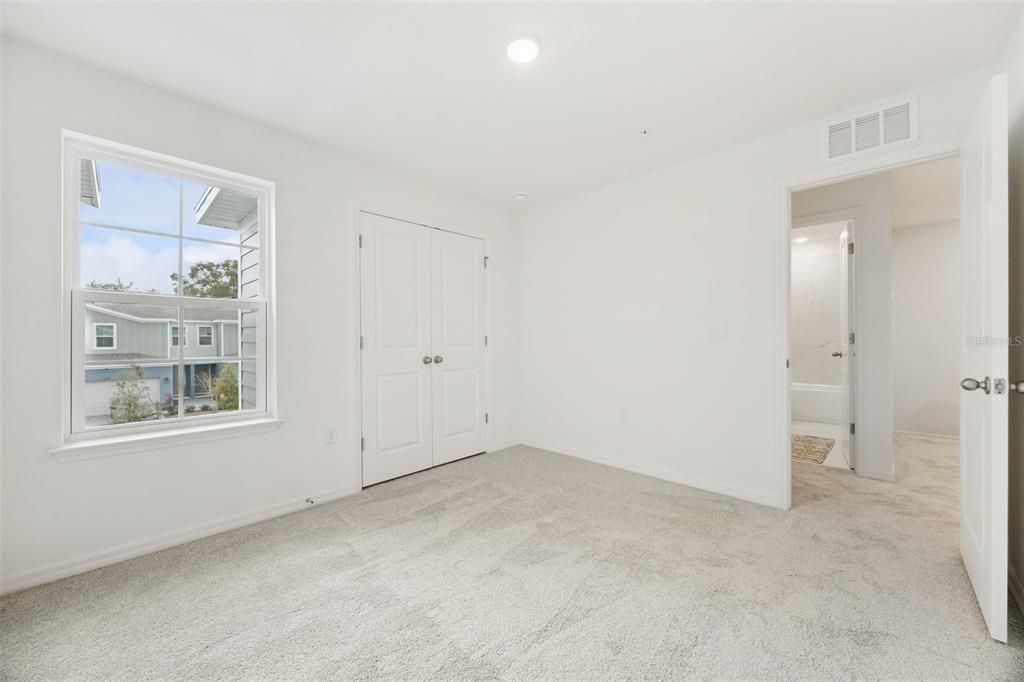 For Sale: $351,360 (4 beds, 2 baths, 1860 Square Feet)