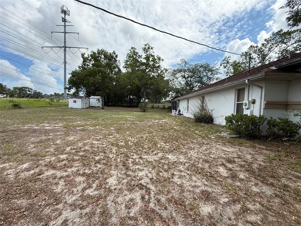 En Venta: $329,900 (3 camas, 2 baños, 2100 Pies cuadrados)