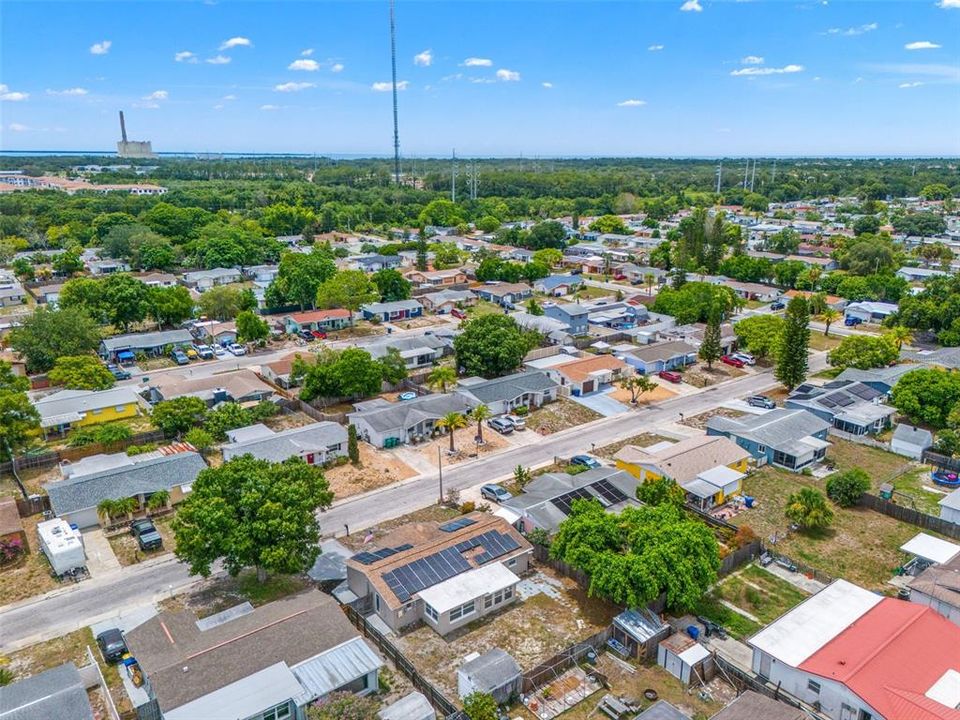 На продажу: $250,000 (2 спален, 2 ванн, 1061 Квадратных фут)