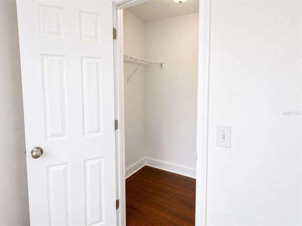 For Rent: $1,950 (2 beds, 2 baths, 1103 Square Feet)