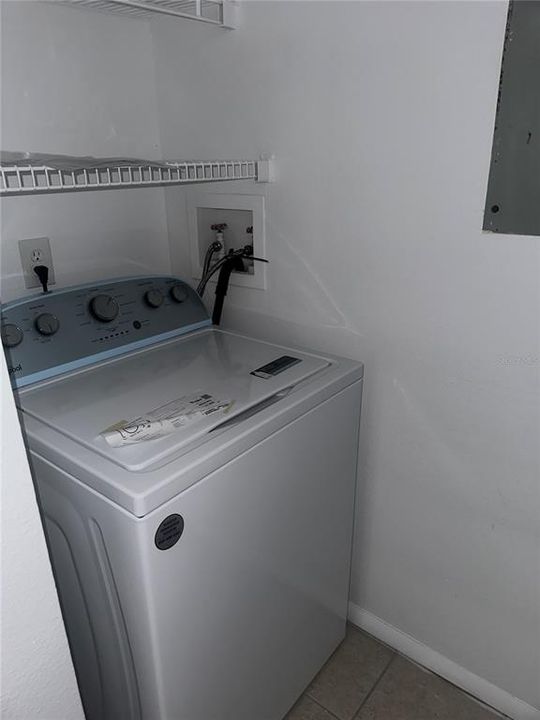 For Rent: $1,950 (2 beds, 2 baths, 1103 Square Feet)