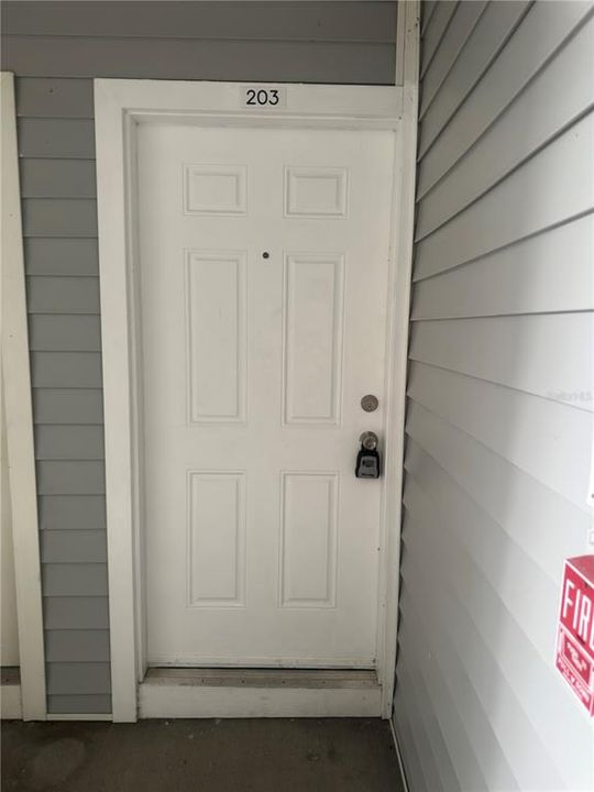 For Rent: $1,950 (2 beds, 2 baths, 1103 Square Feet)