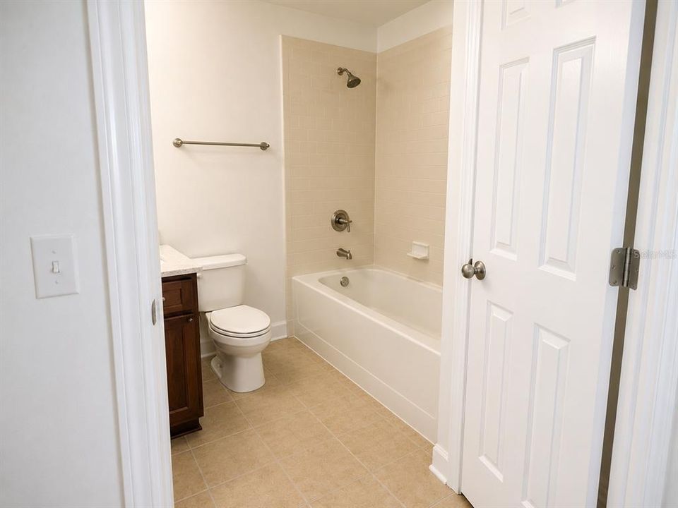 For Rent: $1,950 (2 beds, 2 baths, 1103 Square Feet)