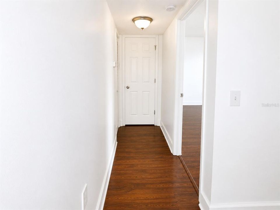 For Rent: $1,950 (2 beds, 2 baths, 1103 Square Feet)