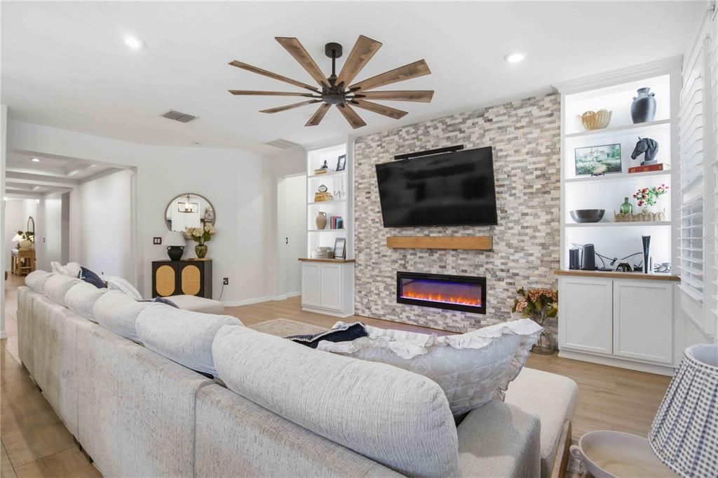 En Venta: $659,999 (4 camas, 2 baños, 2319 Pies cuadrados)