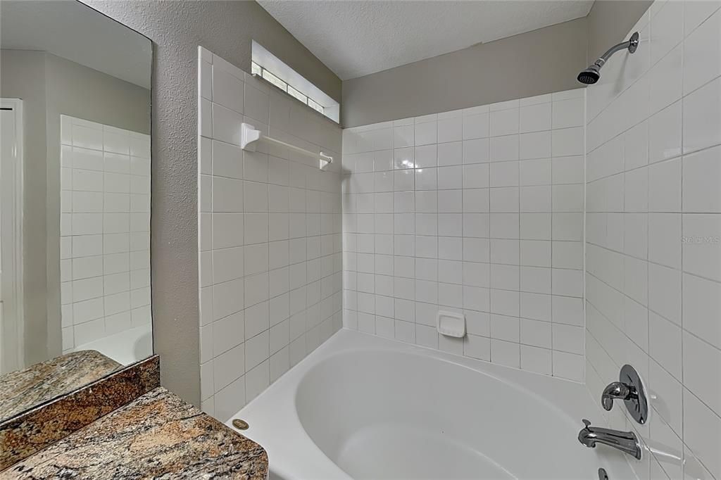 For Rent: $2,229 (4 beds, 2 baths, 1648 Square Feet)