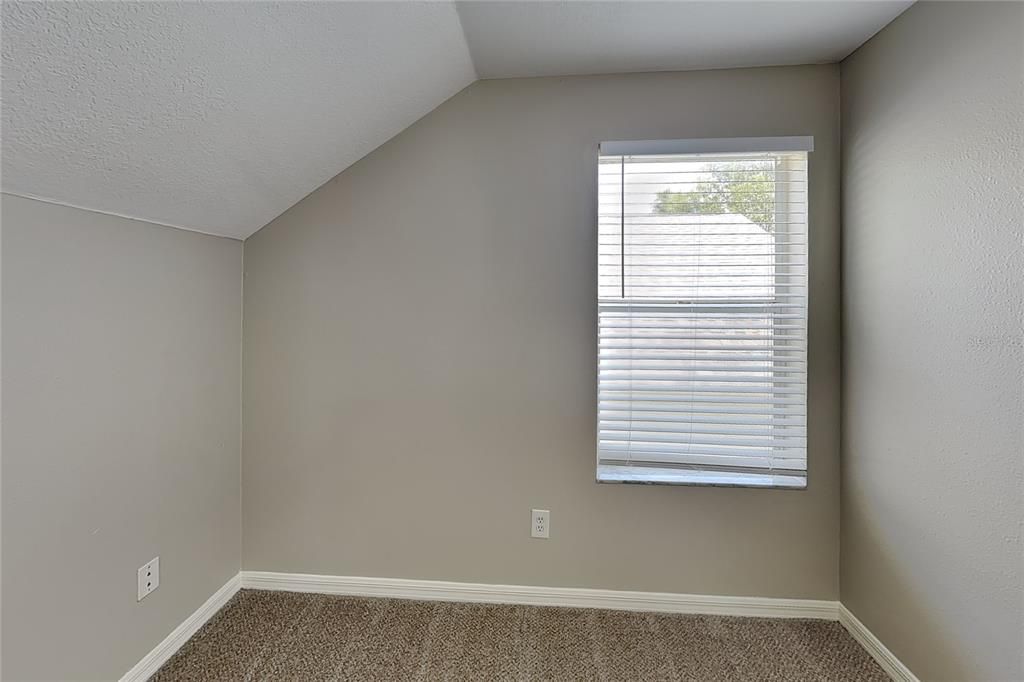 For Rent: $2,229 (4 beds, 2 baths, 1648 Square Feet)