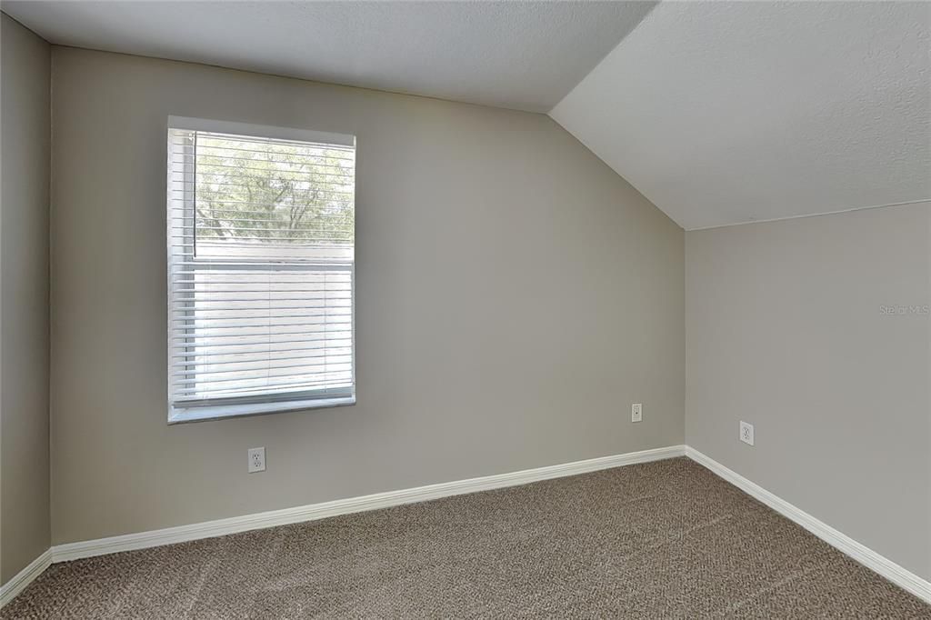 For Rent: $2,229 (4 beds, 2 baths, 1648 Square Feet)