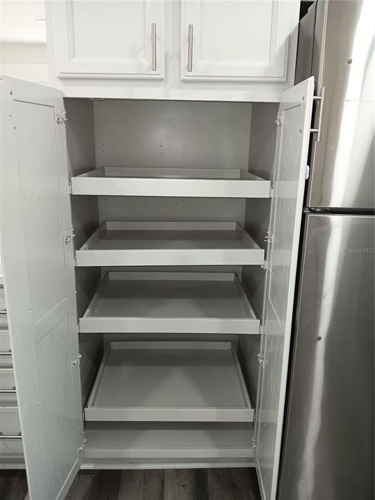 В аренду: $3,150 (4 спален, 2 ванн, 2096 Квадратных фут)