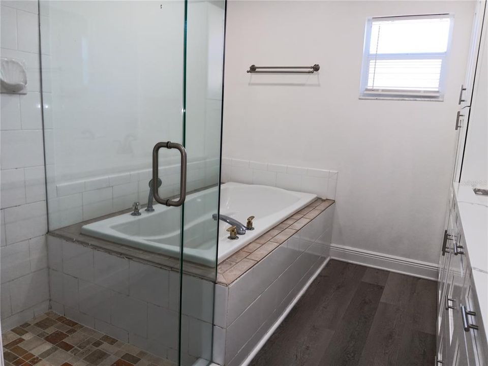 В аренду: $3,150 (4 спален, 2 ванн, 2096 Квадратных фут)