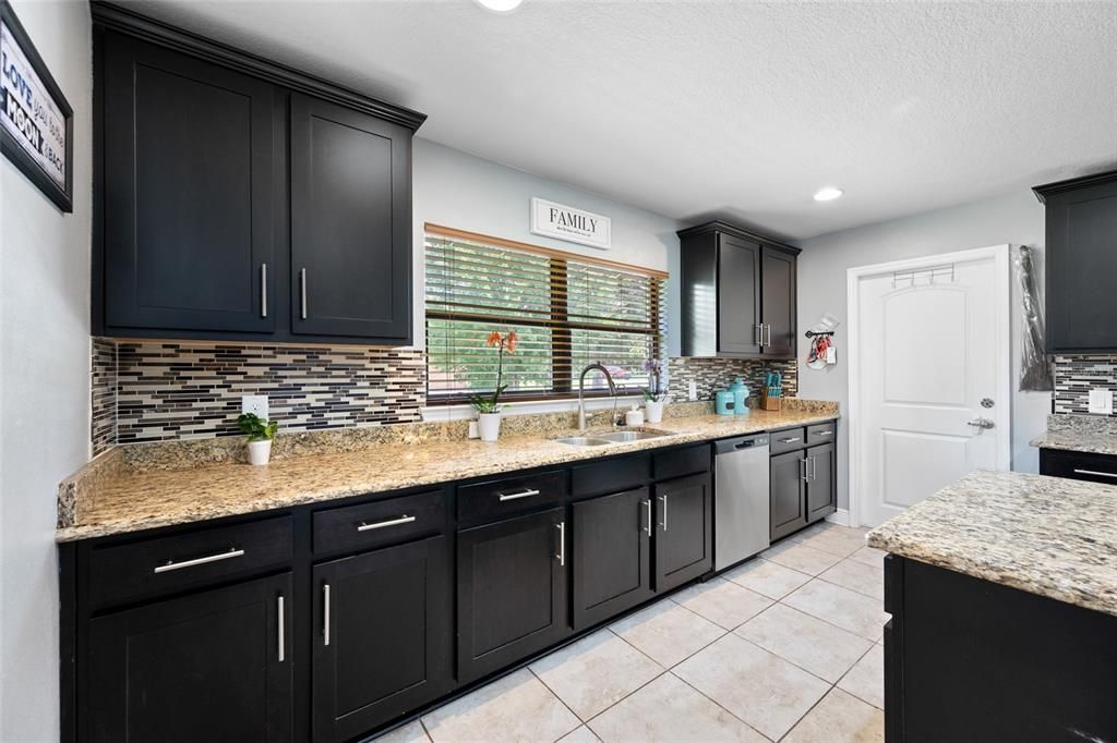 For Sale: $750,000 (4 beds, 3 baths, 2983 Square Feet)