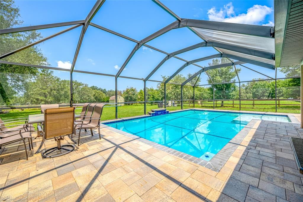 For Sale: $750,000 (4 beds, 3 baths, 2983 Square Feet)