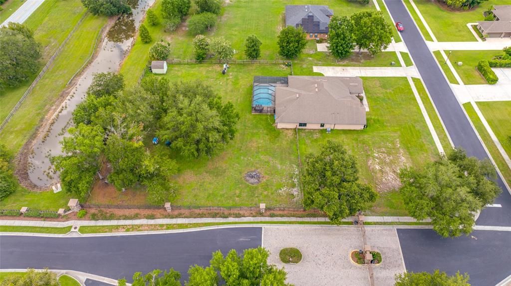 For Sale: $750,000 (4 beds, 3 baths, 2983 Square Feet)