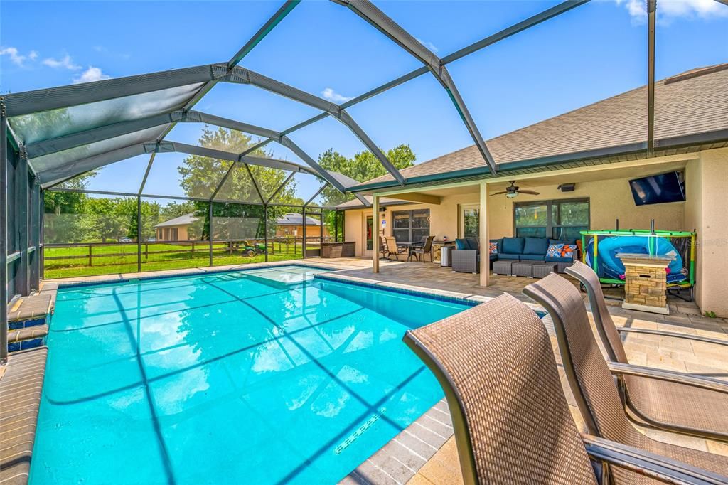 For Sale: $750,000 (4 beds, 3 baths, 2983 Square Feet)