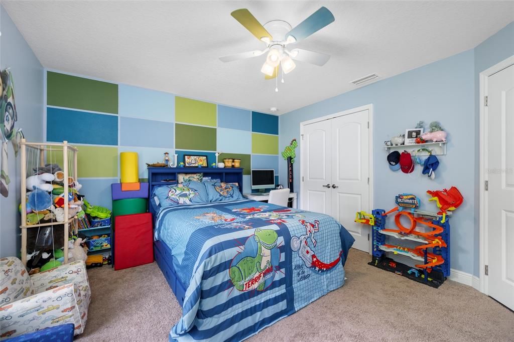 For Sale: $750,000 (4 beds, 3 baths, 2983 Square Feet)