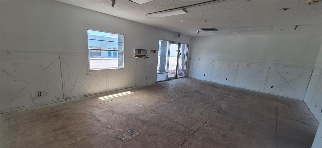 For Sale: $995,000 (0 beds, 0 baths, 7296 Square Feet)