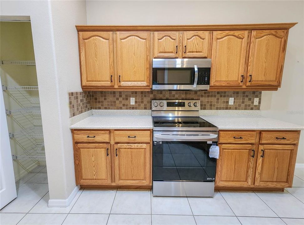 For Sale: $390,900 (3 beds, 2 baths, 1768 Square Feet)