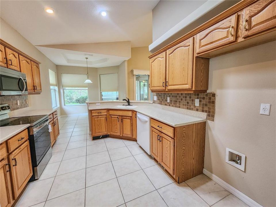 For Sale: $390,900 (3 beds, 2 baths, 1768 Square Feet)