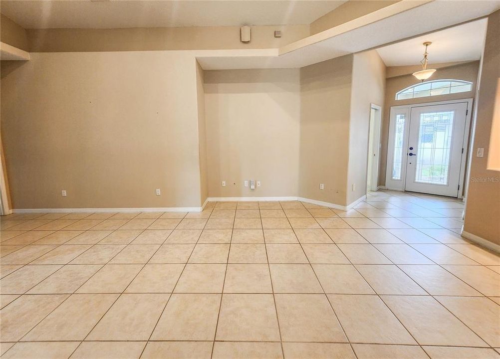 For Sale: $390,900 (3 beds, 2 baths, 1768 Square Feet)