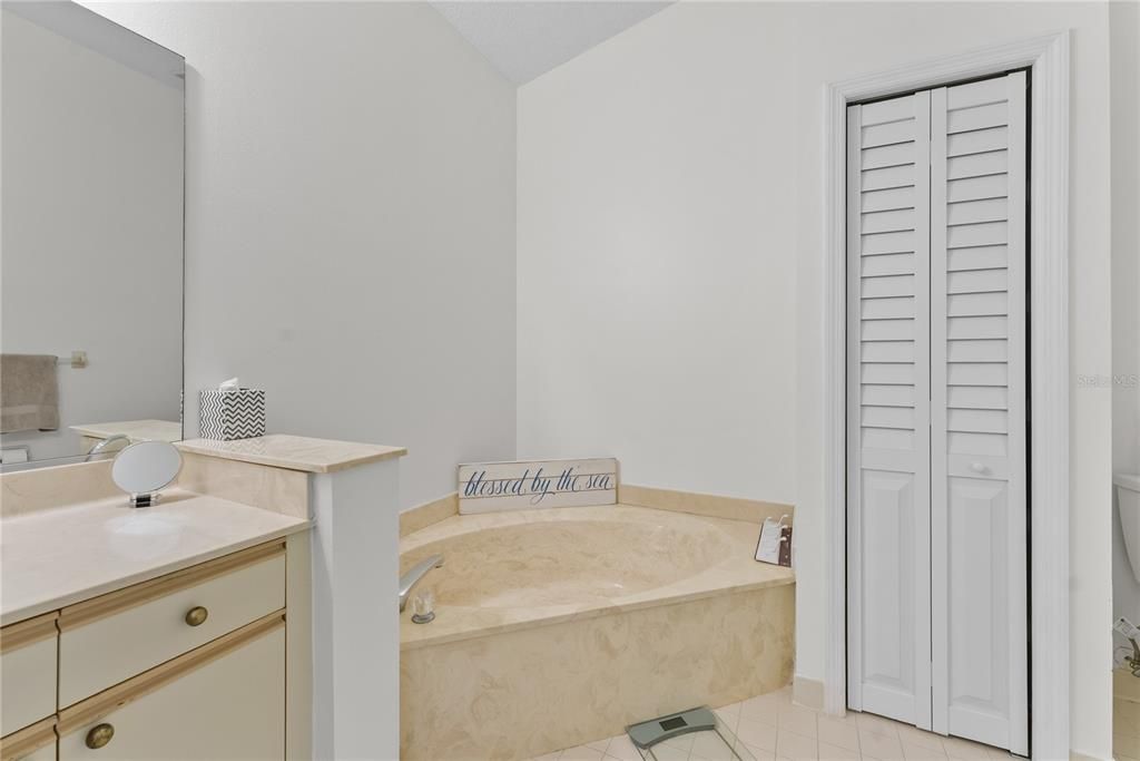 В аренду: $3,200 (3 спален, 2 ванн, 1775 Квадратных фут)